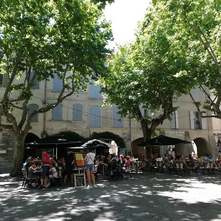 Ravissant Studio Place Aux Herbes 아파트 위제