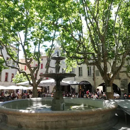 Ravissant Studio Place Aux Herbes 아파트